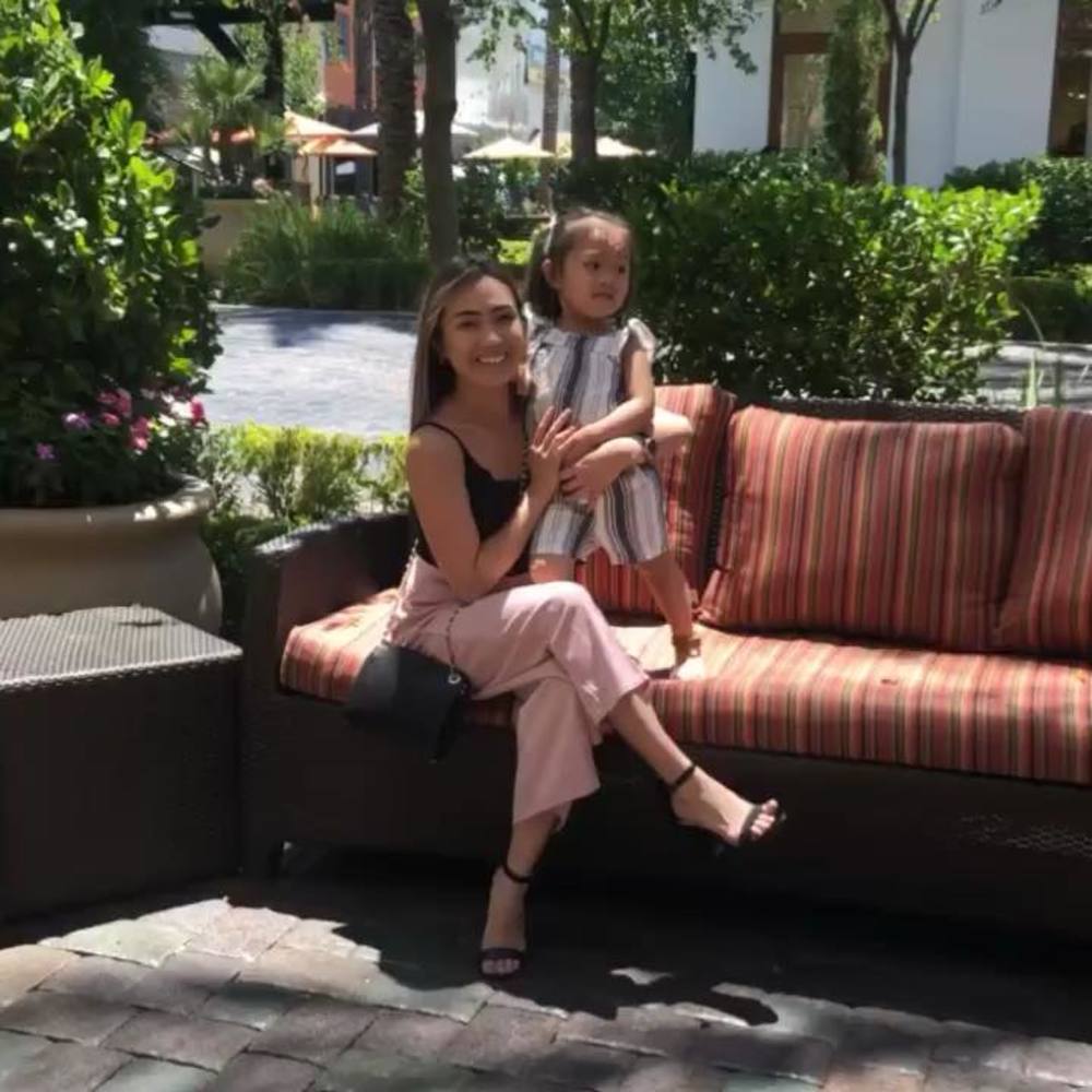 Meet your Posher, Nicolle